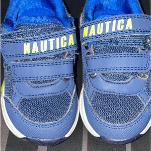 Náutica Boy shoes 5c